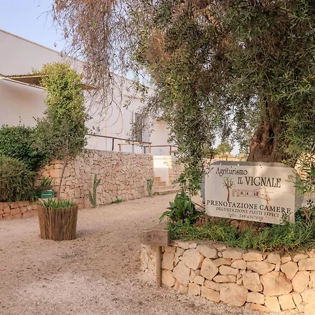 팜스테이 Masseria Il Vignale 오스투니